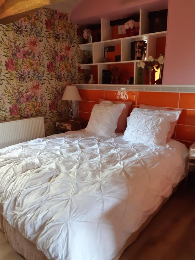 Chambre Familiale Avec Piscine Chauffee Et Jacuzzi Bernadets-Debat Exterior foto